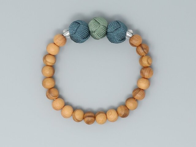 【1点限り】精麻と古代樹たちのころっと勾玉ブレスレット 264976dcbf9fd08828f53d0cf08950