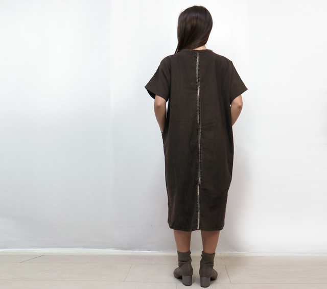 草木染め、手挿し刺繍の可愛いシンプルワンピース、オール
