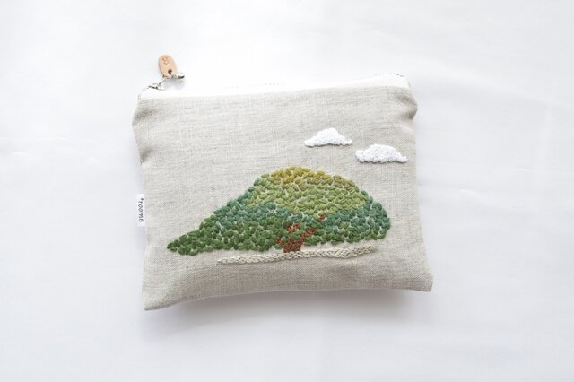 気になる木」手刺繍ポーチ | iichi 日々の暮らしを心地よくする
