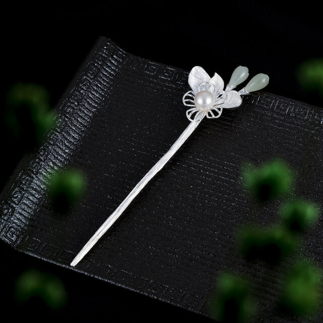 ハクモクレンの花が美しいシルバー簪 -上品なヘアアクセサリーK080