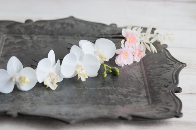 結婚式・成人式に♡ミニ胡蝶蘭とマムと桜の和装髪飾り 和装婚 結婚式