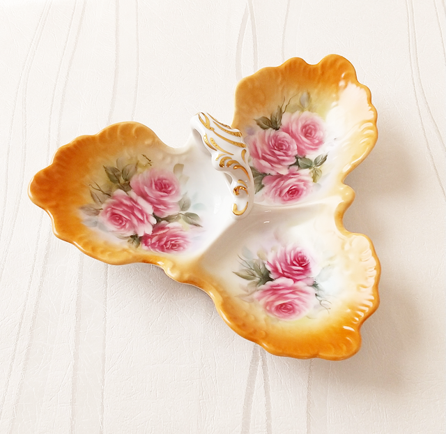 手描き アンティーク風バラの手付き皿 | iichi 日々の暮らしを心地よく
