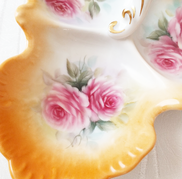 手描き アンティーク風バラの手付き皿 | iichi 日々の暮らしを心地よく