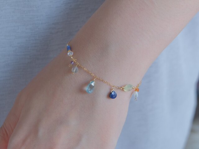 Sundlaug bracelet 天然石ブレスレット 宝石質カイヤナイト×ペリドット ...