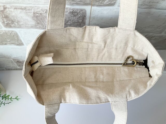 ファスナー付Mサイズ】ハート柄レース 綿麻グラニーバッグ 生成り