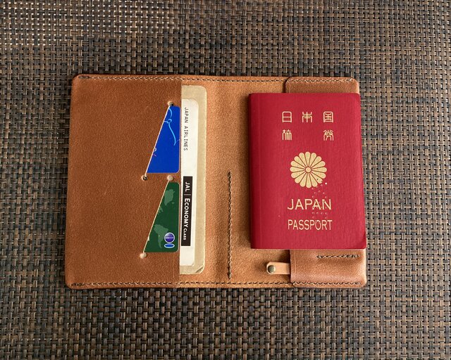 右旅券 ブラウン床革】国際免許証＆SIMカードが入るパスポートケース