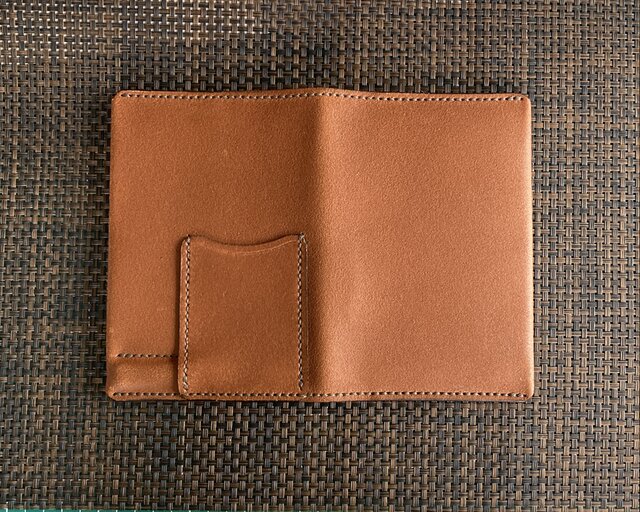 右旅券 ブラウン床革】国際免許証＆SIMカードが入るパスポートケース