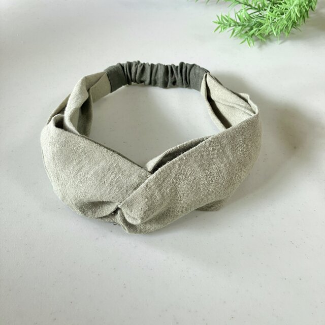 優雅な雰囲気のツイストターバン　心地よい厚みのベルギーリネン（グラスベージュ×アーミーカーキ）