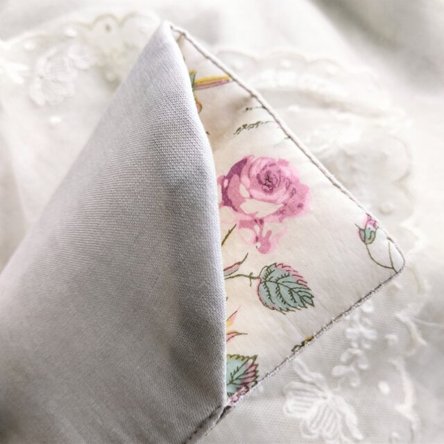 アンティークレース*リバティ*薔薇*メガネケース