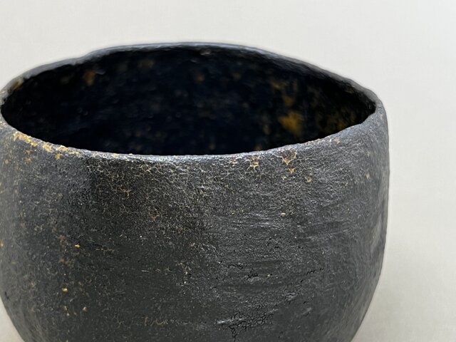 黒茶碗 | iichi 日々の暮らしを心地よくするハンドメイドや