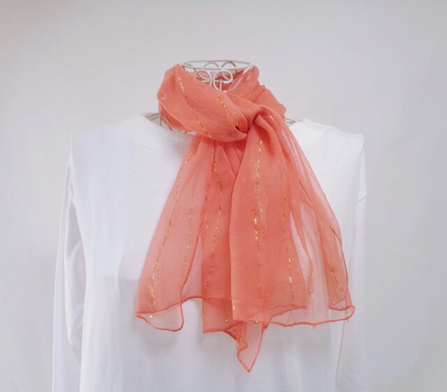 草木染め・茜染め・シルクシフォン・ストール・金ラメの縦縞 | iichi