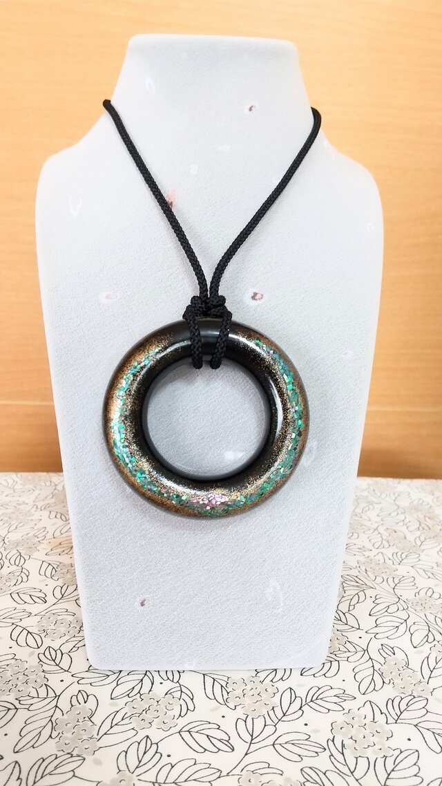 黒漆塗リング形ペンダント　輝　　リバーシブル仕上