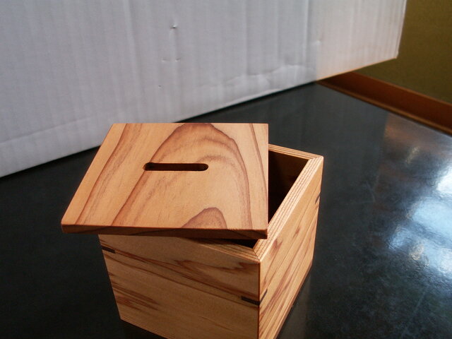 長寿の球 木製 専用箱付き 尾久杉 長寿の球 木製 専用箱付き 尾久杉 長寿の球 木製 専用箱付き