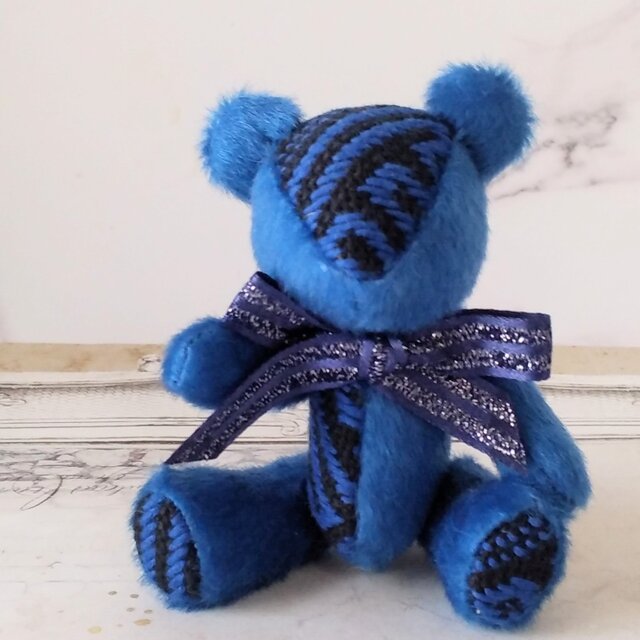こぎん刺しのテディベアS　総刺しこぎんクマ　サファイア