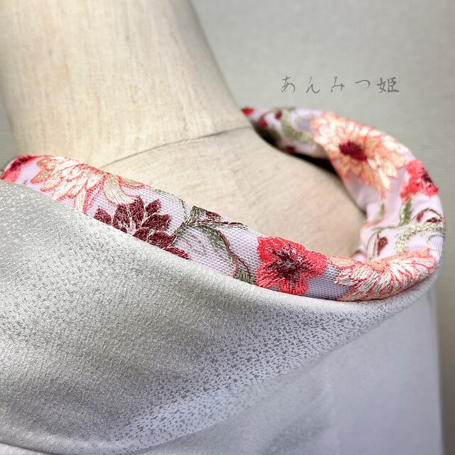 洗える刺繍半衿 菊花浪漫【あと2点】 | iichi 日々の暮らしを心地よく