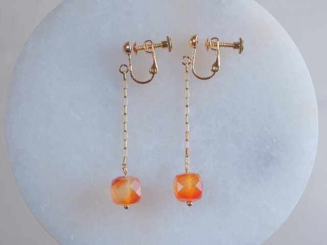 cubic carnelian long chain earring 天然石カーネリアン ロングピアス