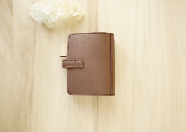 ほっこり落ち着くココアブラウン 柔らかい風合いが優しいシュリンク