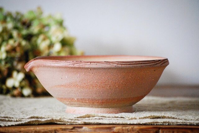 素焼きの片口すり鉢 no.1 | iichi 日々の暮らしを心地よくする