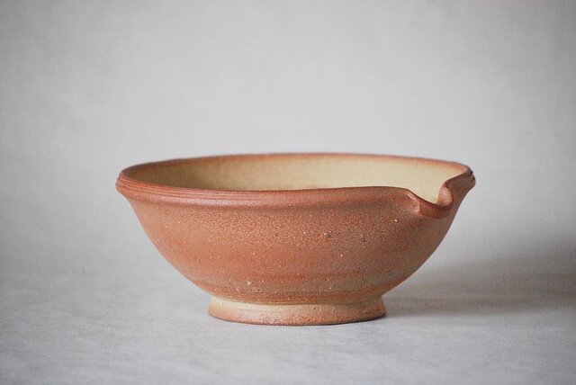 素焼きの片口すり鉢 no.1 | iichi 日々の暮らしを心地よくする