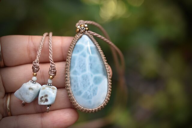 ラリマー　マクラメ　ネックレス 透ける波模様☆特大☆ラリマー マクラメネックレス1174 | iichi 日々の