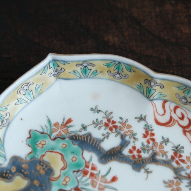 黄色の縁が可愛い◇花と鳥。伊万里 染錦変形皿 色絵 骨董品 antiques