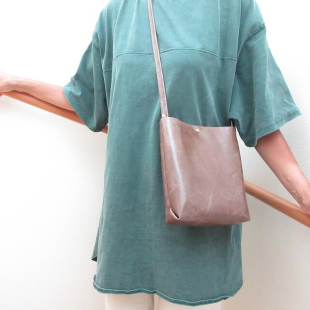 ☆新作☆《牛革》ぷっくり三角マチ♪BOXサコッシュ・ビンテージシワ加工・ダークオリーブ・0129