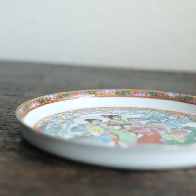 化粧をする天女◇鳥と花尽くし。中国産 色絵金彩中皿プレート 器