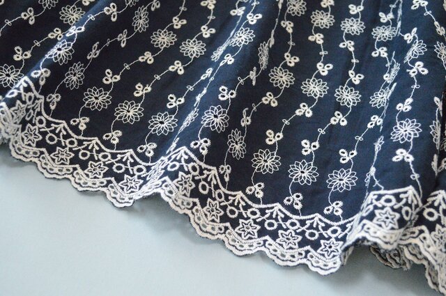 コットン100％総刺繍大人可愛いノースリーブロングワンピース