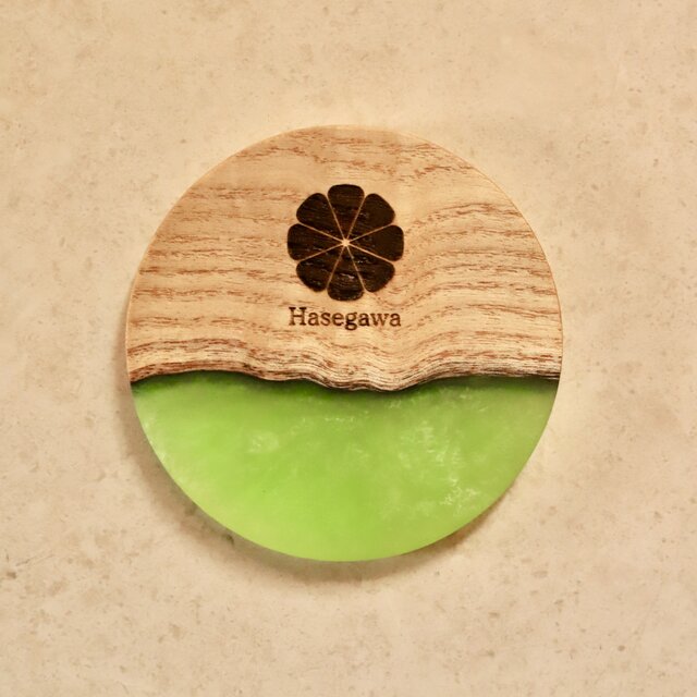 桐とレジンのコースター（シャンパンスカイリーフ）