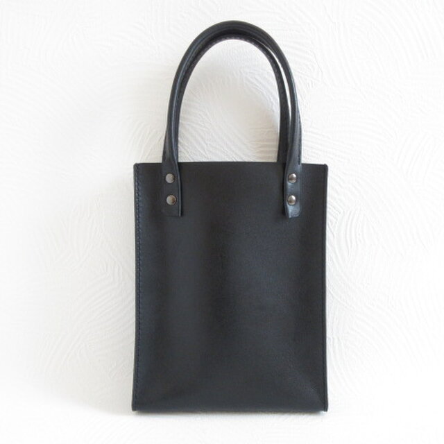 《牛革》スリムでたっぷり収納♪ワンレザー・BOXミニトート・ブラック・0442