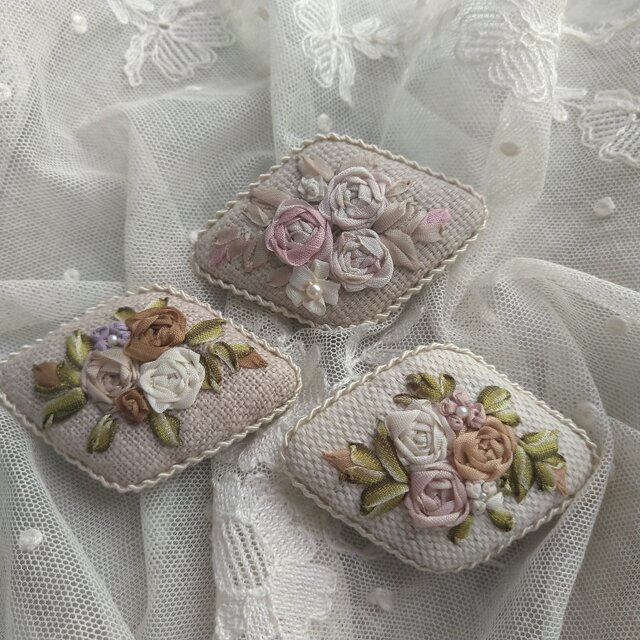 送料無料* シルク*リボン刺繍*薔薇*ブローチ*c | iichi 日々の暮らしを