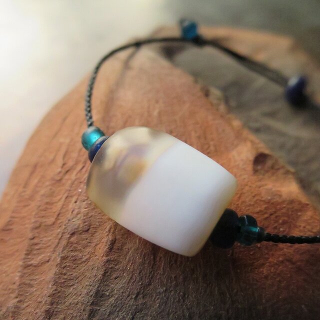 アンティーク　古代瑪瑙　白＆透明　＋　インドパシフィックビーズ　ブレスレット　千世 chitose