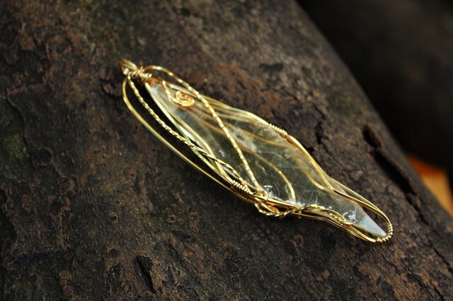 サンセットゴールドセレナイト 強力な浄化力のある”光の剣” | iichi