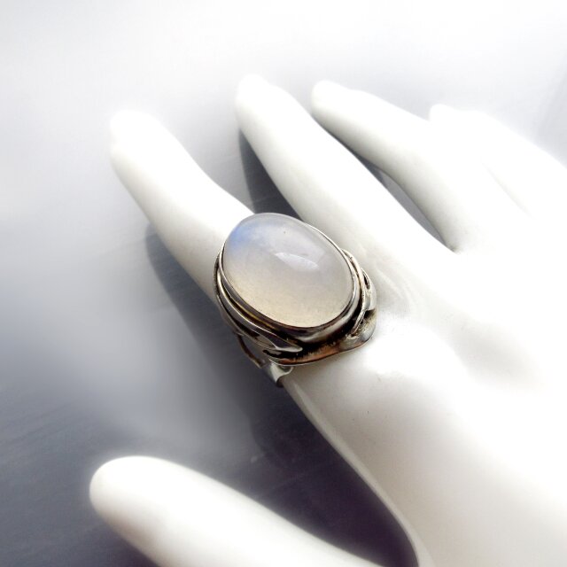 ホワイトラブラドライト　シルバーリング