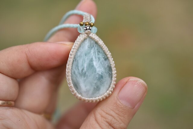 ☆羽根☆エンジェルフェザーフローライト マクラメネックレス1200