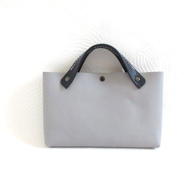 《牛革》便利で可愛い♪使って楽しい♪バッグインバッグ・ライトグレー・029