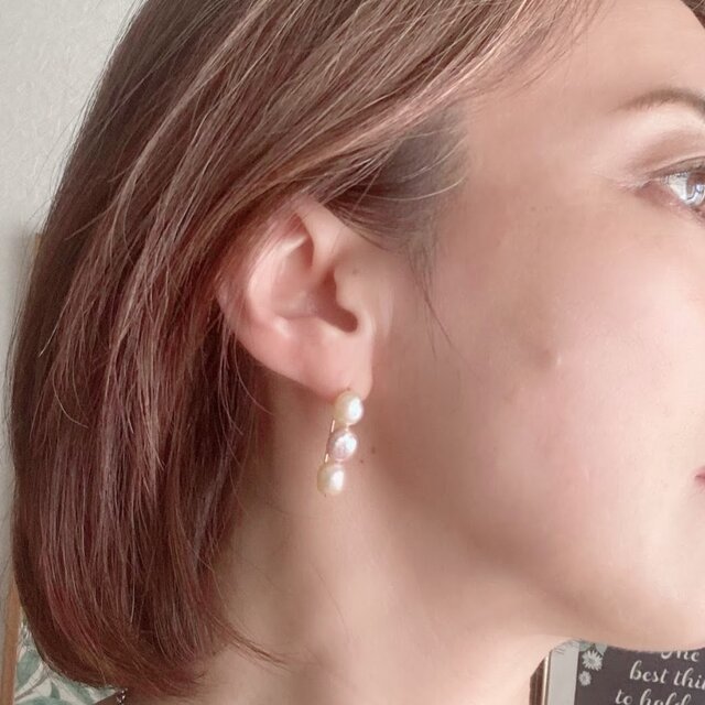 縦長バロック淡水真珠＊フックピアス・ミックスカラー3pcs | iichi