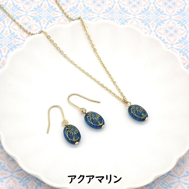 3色から選べる》オーバルビーズネックレス＆ピアス／イヤリングセット