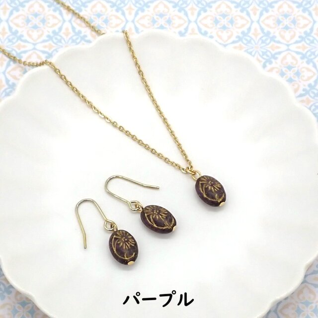 3色から選べる》オーバルビーズネックレス＆ピアス／イヤリングセット