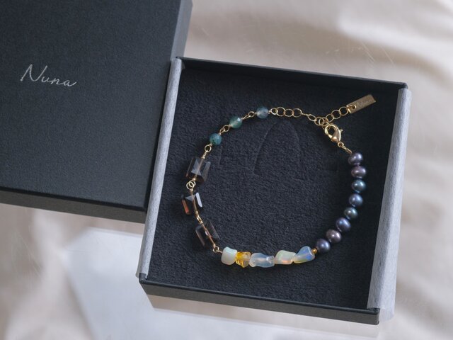 Opal bracelet：天然石オパールブレスレット 淡水ネイビーパール