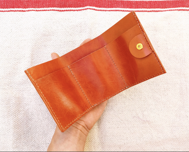 国産ヌメ革】身軽にキマる♪手縫いの三つ折り財布（革/ミニ財布