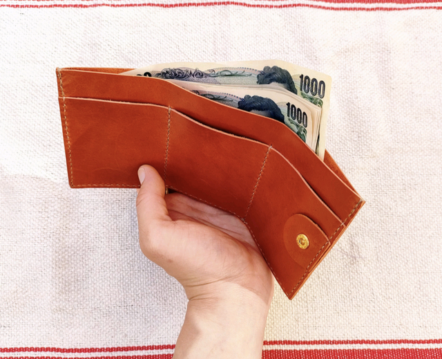国産ヌメ革】身軽にキマる♪手縫いの三つ折り財布（革/ミニ財布