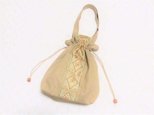 インド刺繍リボン巾着バッグ | iichi 日々の暮らしを心地よくする
