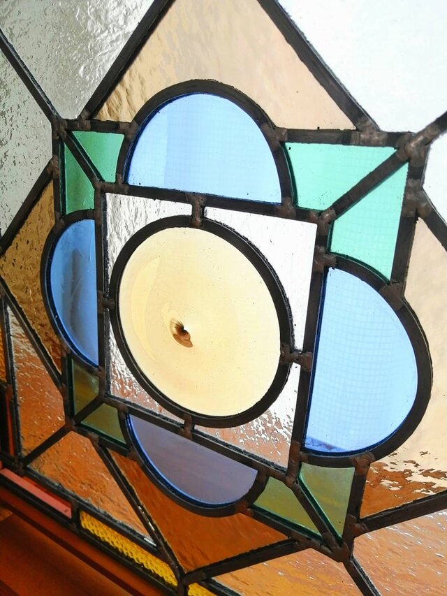 ロンデル ステンドグラス パネル 窓 | iichi 日々の暮らしを心地よく 