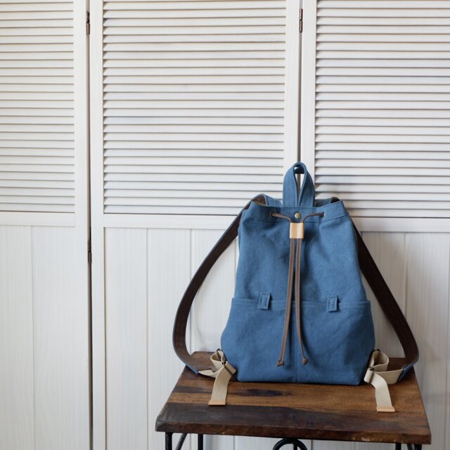 倉敷産帆布の柔らかリュック◇深青 | iichi 日々の暮らしを心地よく