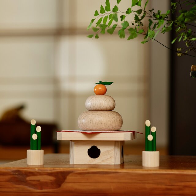 木製鏡餅　三宝付き　150 ヒバ 木製鏡餅 三宝付き 150 ヒバ 木製鏡餅 三宝付き 150 ヒバ