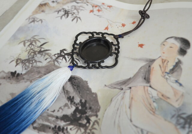ハンドメイド カラフルタッセルネックレス(エネルギー改善器) レジン ハンドメイド 幾何学模様 カラフル 多色 ゴールド シルバー