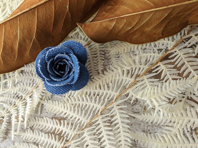 denimrose broach* blue〜デニムローズブローチ | iichi 日々の