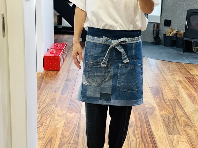 前掛け☆男女兼用☆デニムリメイク☆カフェエプロン キャンプ