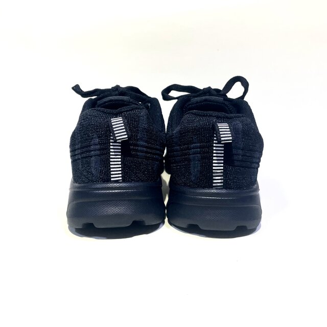 軽量！黒雨柄スポーツスニーカー (ブラック x マットブラック) 22.5cm